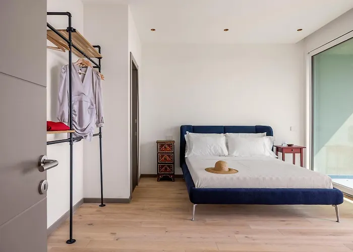 Rotolo Roof 21 5c 卡塔尼亚